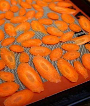 Морковь сушеная: тонкости приготовления, хранения и использования