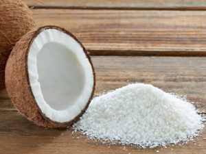 Чем полезна кокосовая стружка и как сделать ее в домашних условиях