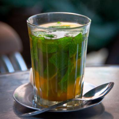 Чай с мятой: полезные свойства и противопоказания